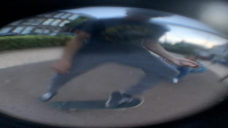 akio failing at doing an ollie